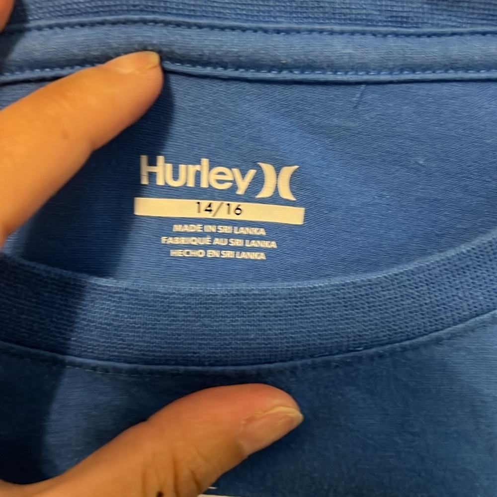 Hurley boys tshirt - Picture 2 of 3